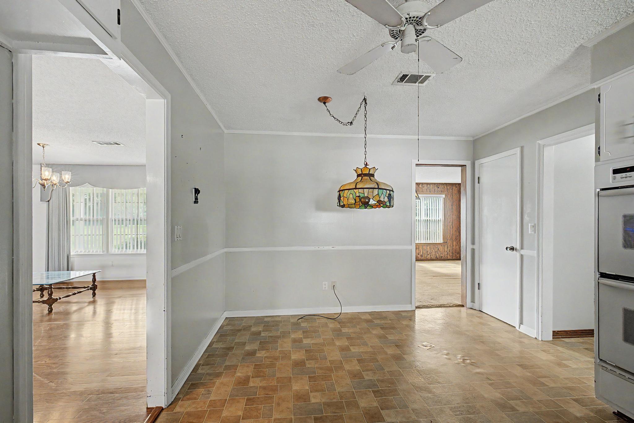 7621 Chellie Road Pensacola, FL 32526 - Photo 19 of 90 Gallery Image 19