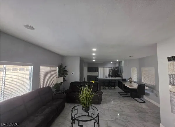 $2,660 | 7180 North Campbell Road, Las Vegas, NV 89149