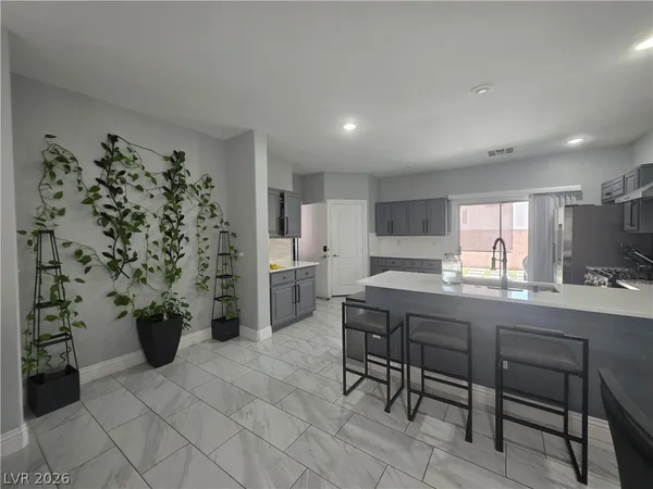 $2,660 | 7180 North Campbell Road, Las Vegas, NV 89149
