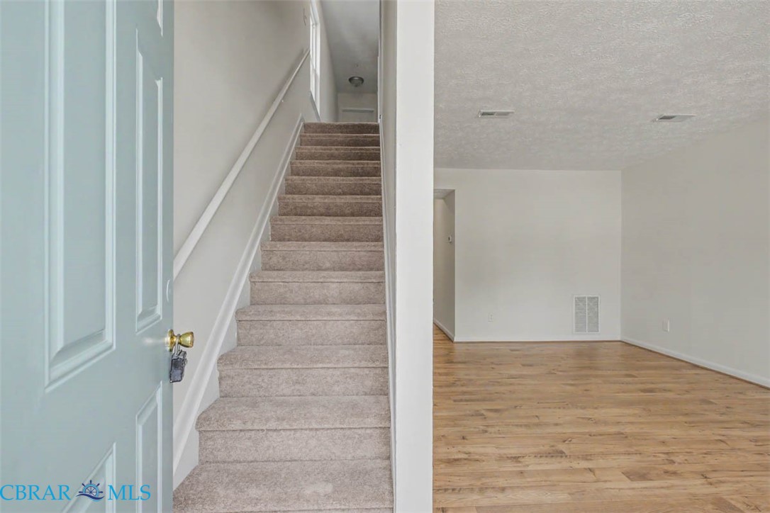 641 Ridgeway Avenue Hampton, VA 23661 - Photo 5 of 29