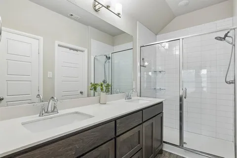 $350,000 | 6909 Lilac Drive, Venus, TX 76084