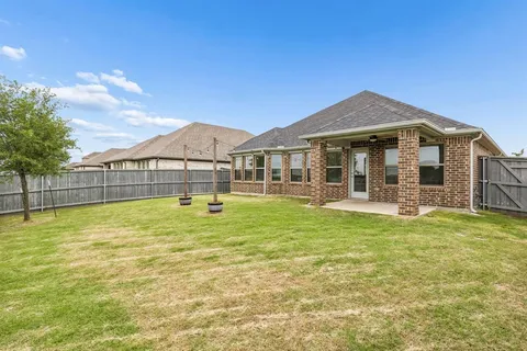 $350,000 | 6909 Lilac Drive, Venus, TX 76084