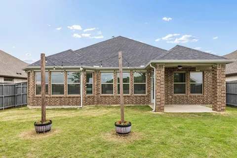 $350,000 | 6909 Lilac Drive, Venus, TX 76084