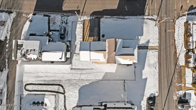 a view of a storage & utility room