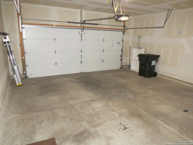 $2,200 | 424 Landmark Gate, Cibolo, TX 78108