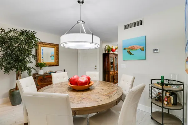 $2,300 | 1 Garden Street, Unit 207, Tequesta, FL 33469