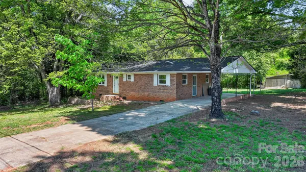 $209,900 | 1962 Imperial Street, Conover, NC 28613