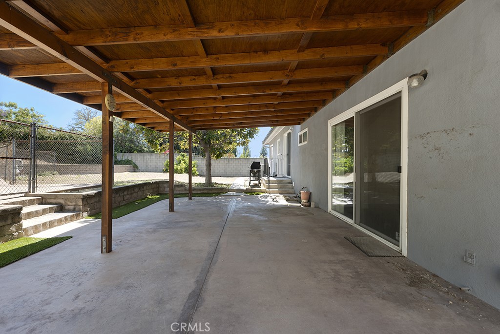 10568 Des Moines Avenue Porter Ranch, CA 91326 - Photo 22 of 30 Gallery Image 22