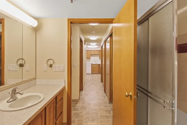 $250,000 | 221 East Rockwood Boulevard, Unit 113, Spokane, WA 99202