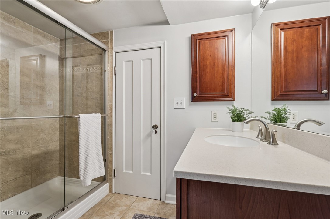 3120 Coleridge Road Cleveland, OH 44118 - Photo 16 of 25 Gallery Image 16