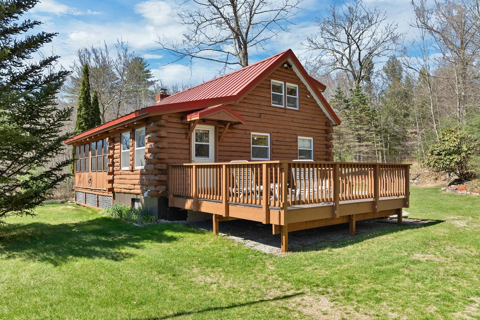 133 Thunder Road Franklin, NH 03235 - Photo 4 of 60 Gallery Image 4