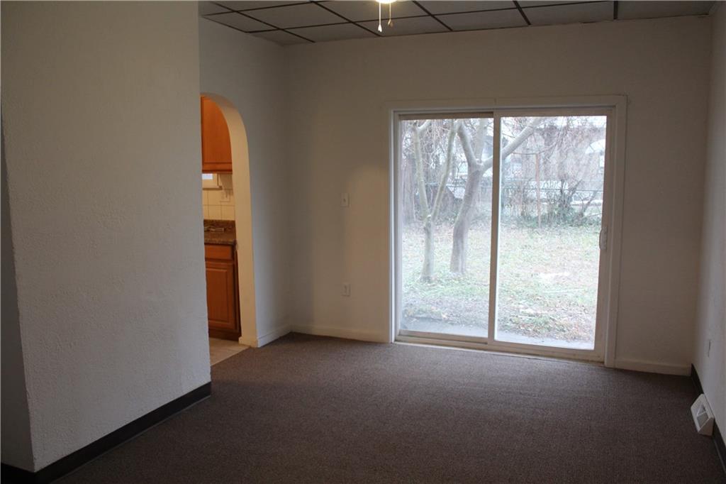 206 Park Road Ambridge, PA 15003 - Photo 4 of 16 Gallery Image 4