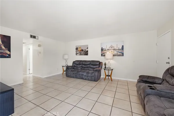 $465,000 | 151 Majestic Court, Unit 705, Moorpark, CA 93021