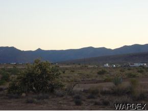 Tbd Tbd Emmaus Kingman, AZ 86409 - Photo 2 of 7 a view of mountain and a yard