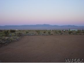 Tbd Tbd Emmaus Kingman, AZ 86409 - Photo 5 of 7 a view of city and mountain