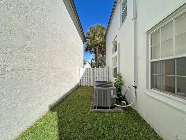 $699,000 | 15826 Northwest 11th Street, Pembroke Pines, FL 33028