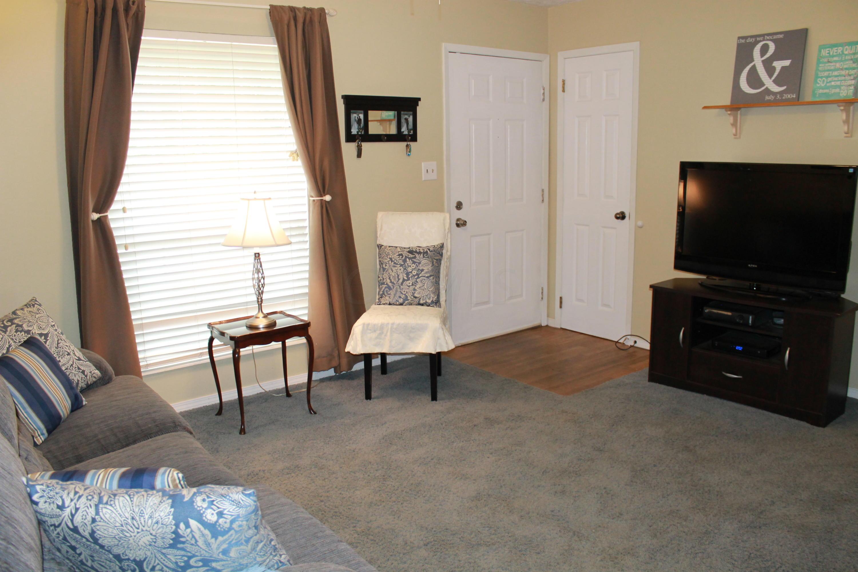 739 Liberty Road Delaware, OH 43015 - Photo 3 of 17 Gallery Image 3
