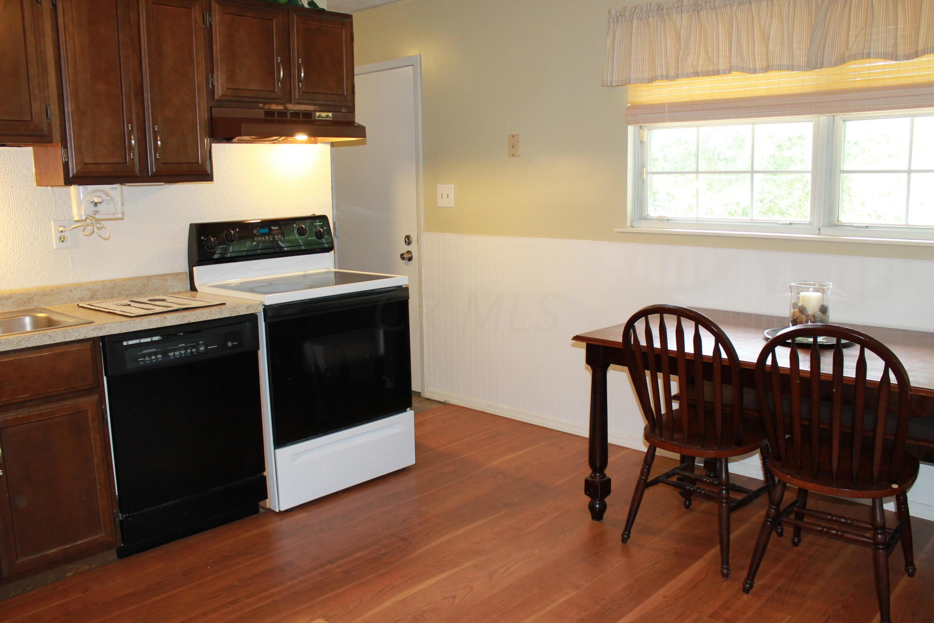 739 Liberty Road Delaware, OH 43015 - Photo 6 of 17 Gallery Image 6