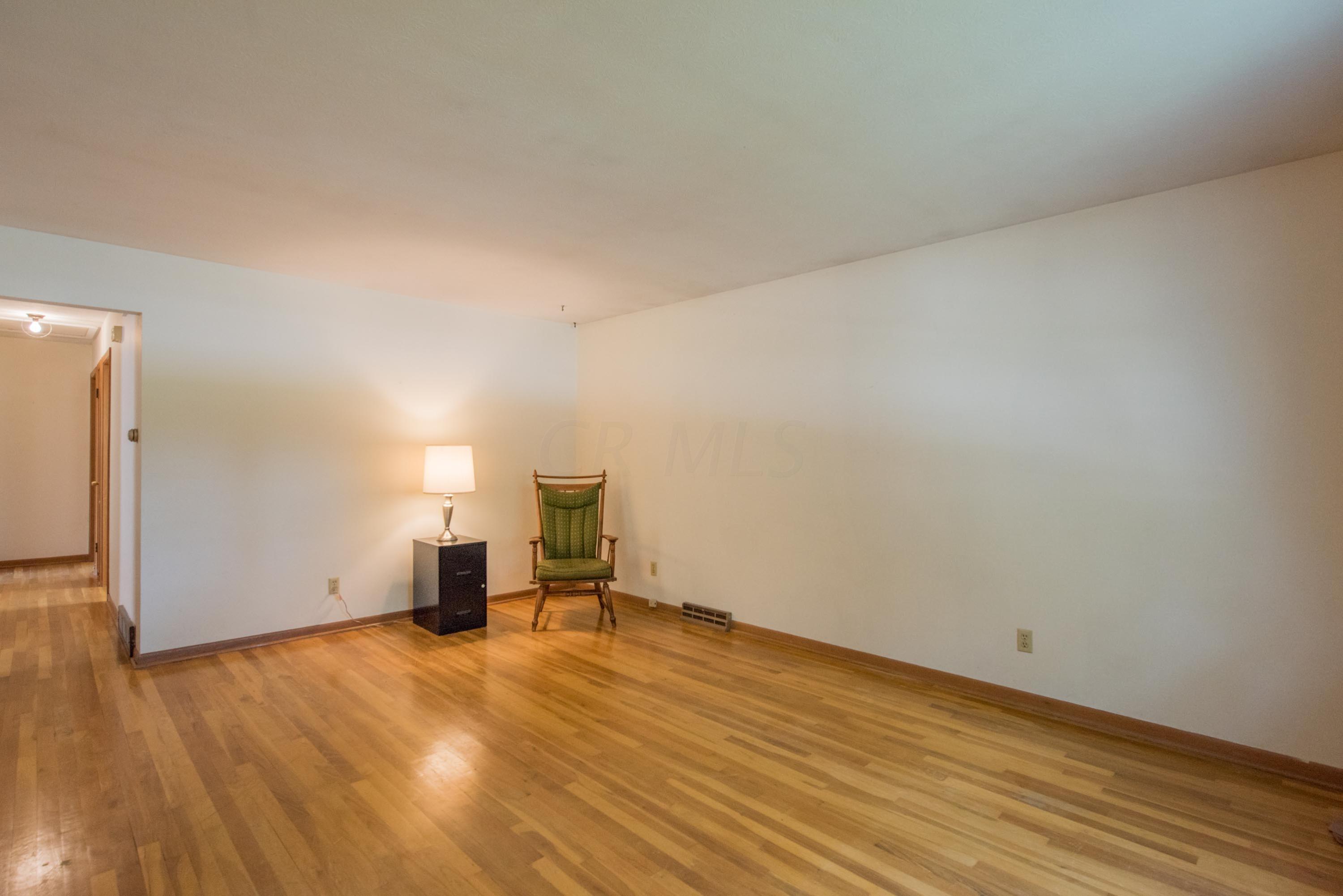 1124 Belden Road Columbus, OH 43229 - Photo 3 of 33 Gallery Image 3