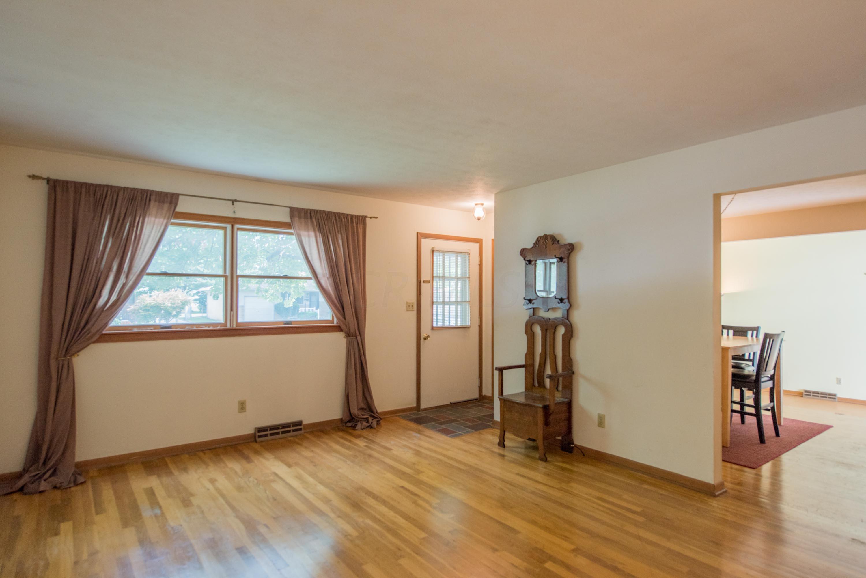 1124 Belden Road Columbus, OH 43229 - Photo 5 of 33 Gallery Image 5
