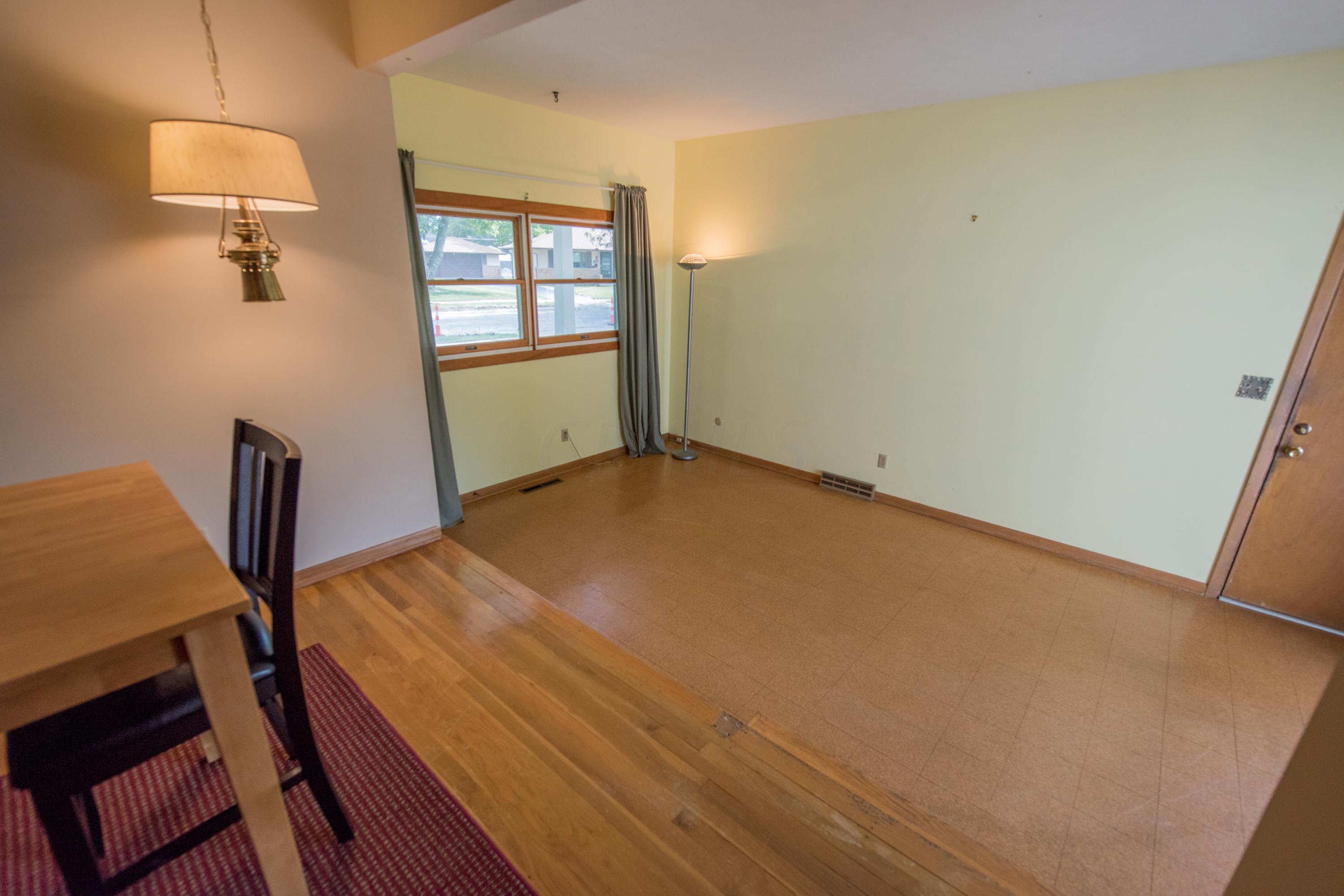 1124 Belden Road Columbus, OH 43229 - Photo 7 of 33 Gallery Image 7