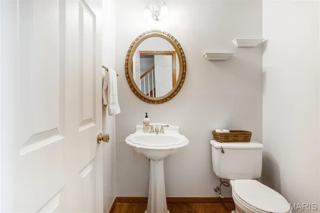 $425,000 | 2105 Telford Drive, St. Louis, MO 63125