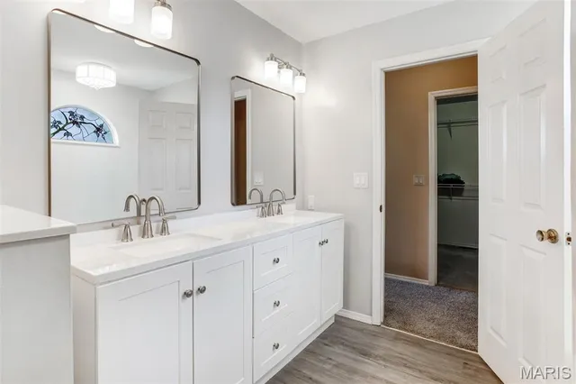 $425,000 | 2105 Telford Drive, St. Louis, MO 63125