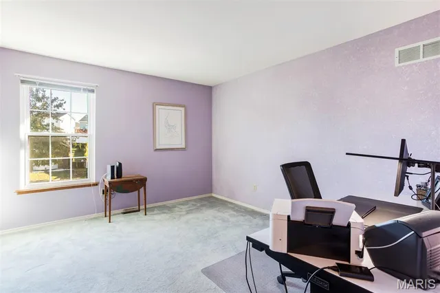 $425,000 | 2105 Telford Drive, St. Louis, MO 63125