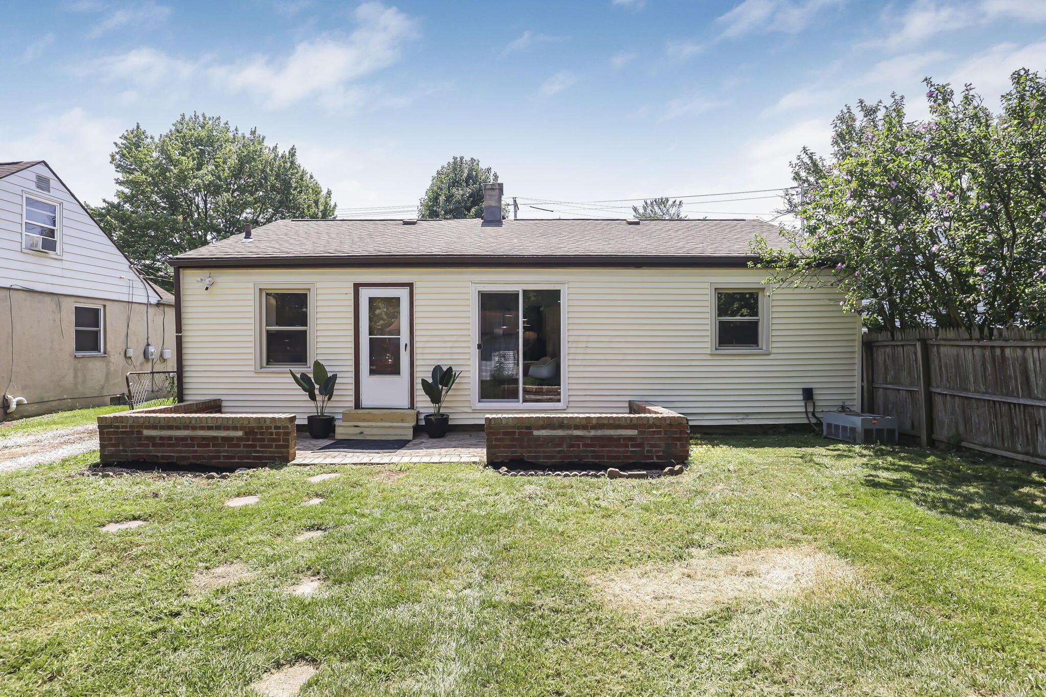 1728 East Cooke Road Columbus, OH 43224 - Photo 46 of 49 46-web-or-mls-0N4A7406