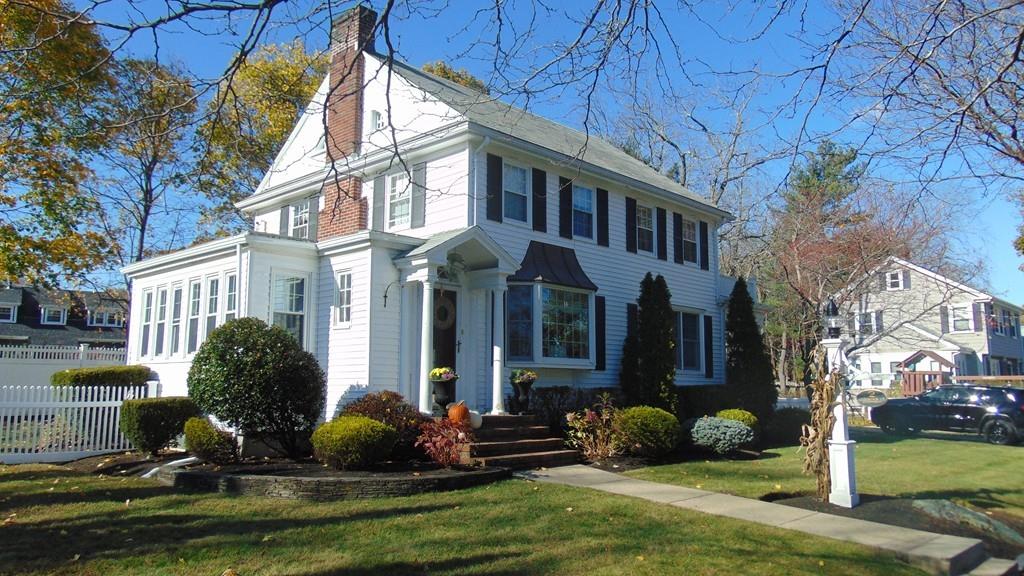 2 Ardsmoor Road Melrose, MA 02176 - Photo 5 of 42 Gallery Image 5