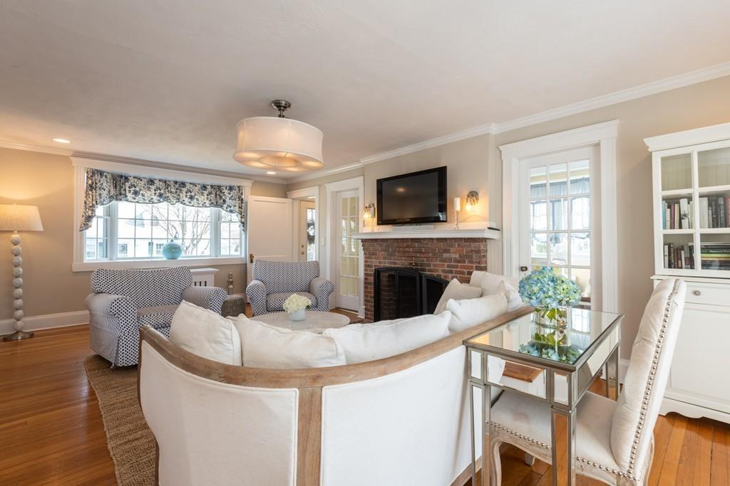 2 Ardsmoor Road Melrose, MA 02176 - Photo 9 of 42 Gallery Image 9