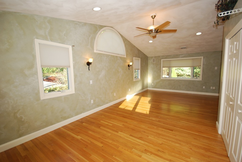 23 Francine Road Framingham, MA 01701 - Photo 16 of 30 Gallery Image 16
