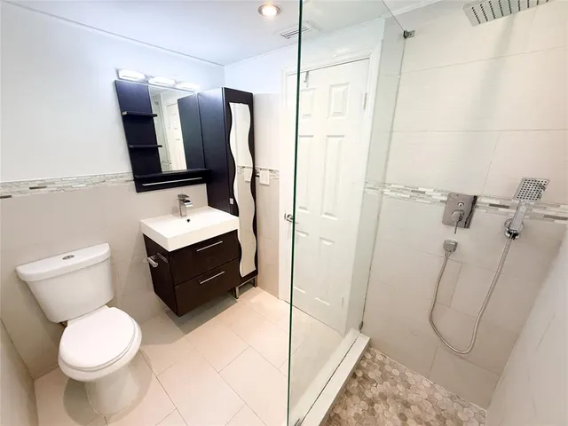 $274,999 | 8401 Royal Palm Boulevard, Unit 8401, Coral Springs, FL 33065