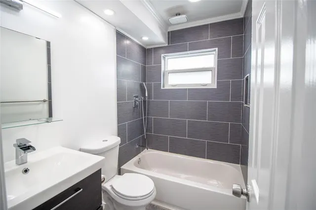 $274,999 | 8401 Royal Palm Boulevard, Unit 8401, Coral Springs, FL 33065