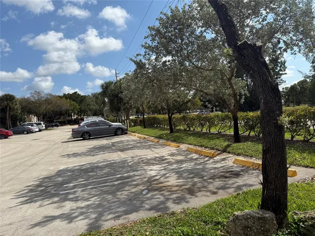 $274,999 | 8401 Royal Palm Boulevard, Unit 8401, Coral Springs, FL 33065