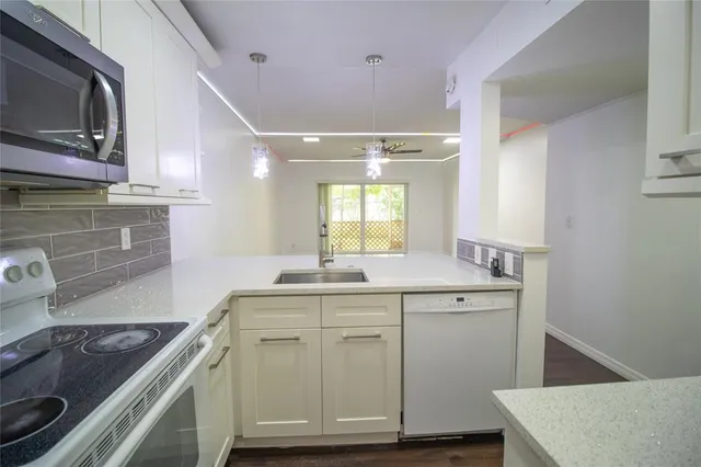 $274,999 | 8401 Royal Palm Boulevard, Unit 8401, Coral Springs, FL 33065