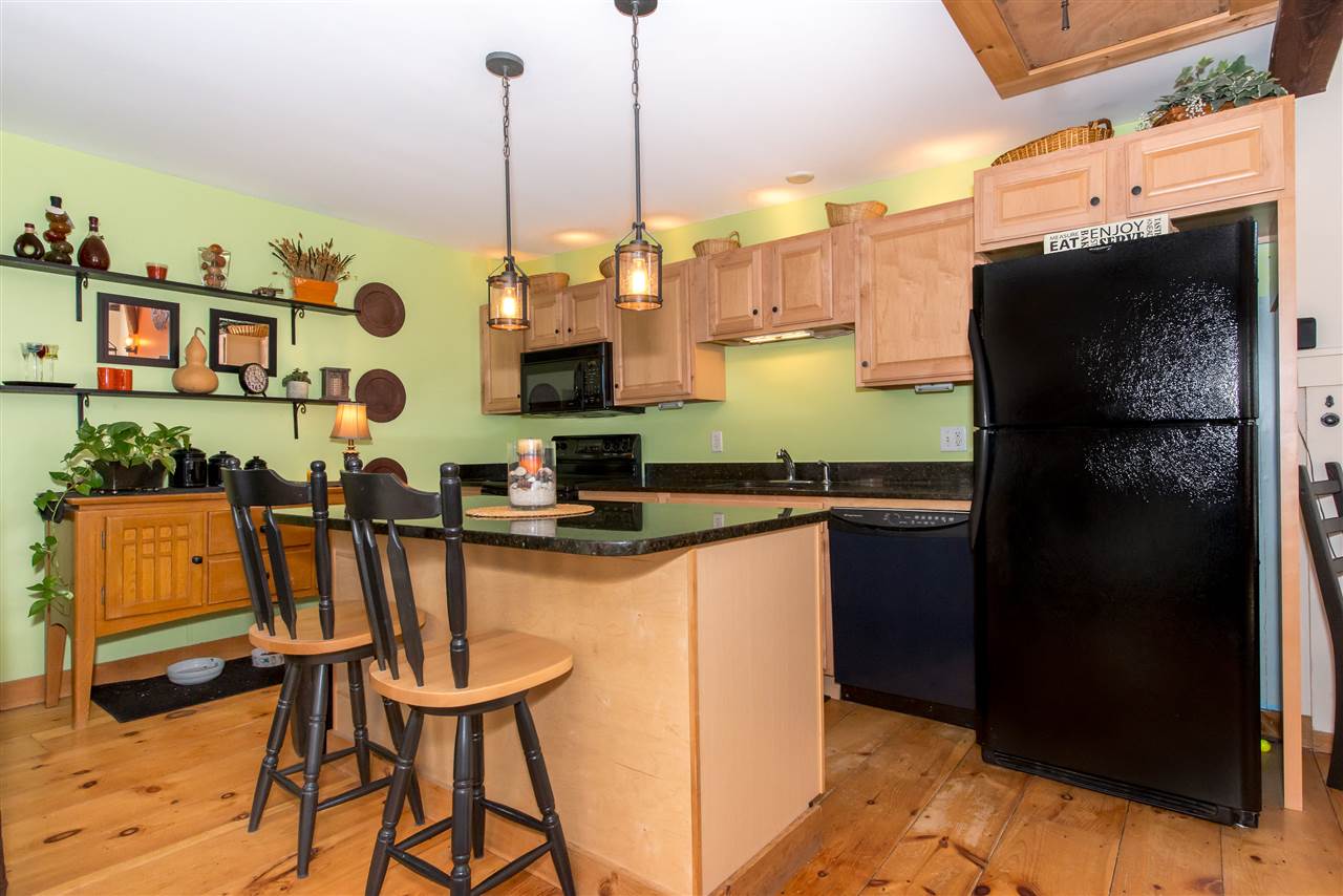 87 Charles Street, Unit 4 Rochester, NH 03867 - Photo 2 of 40