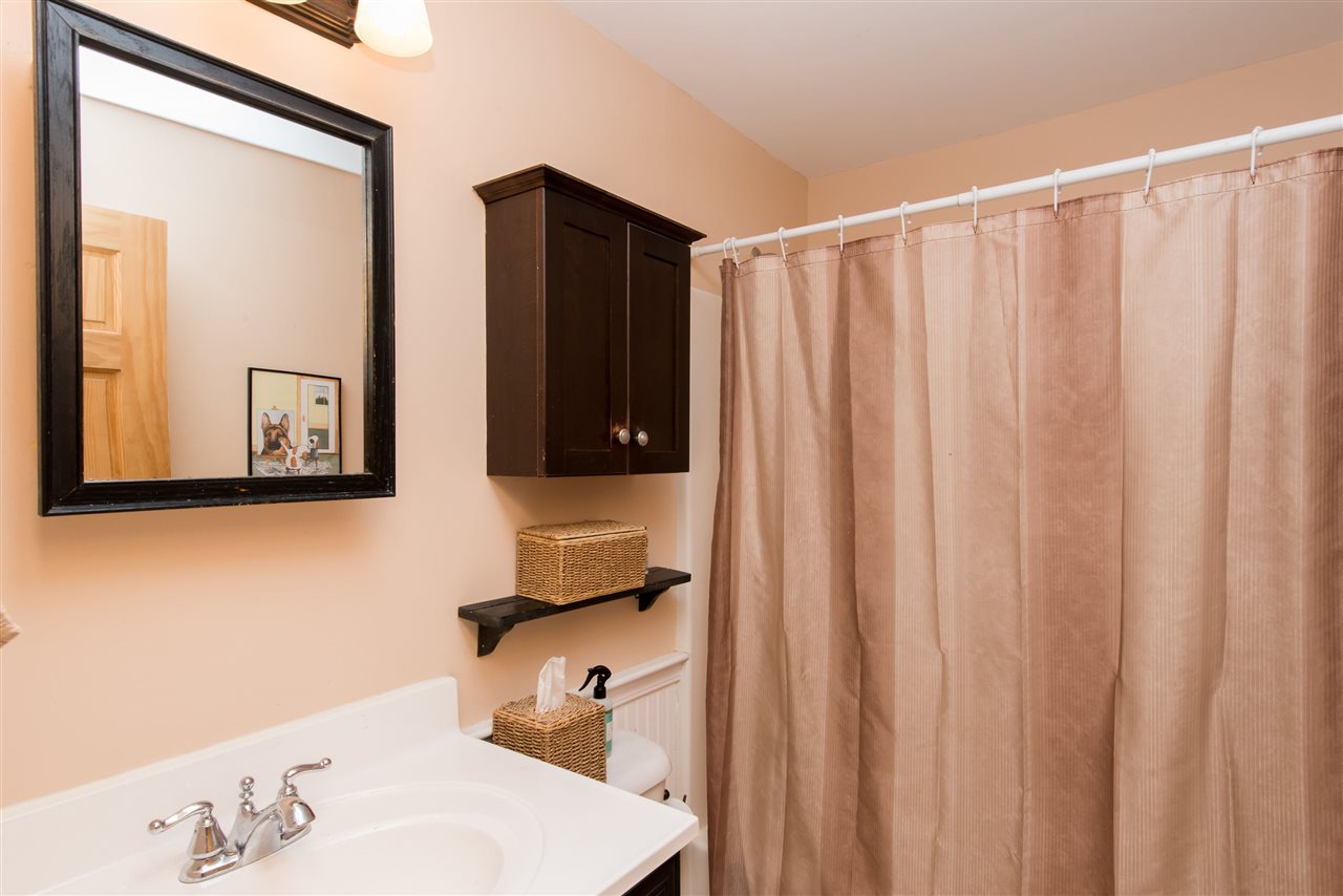 87 Charles Street, Unit 4 Rochester, NH 03867 - Photo 30 of 40
