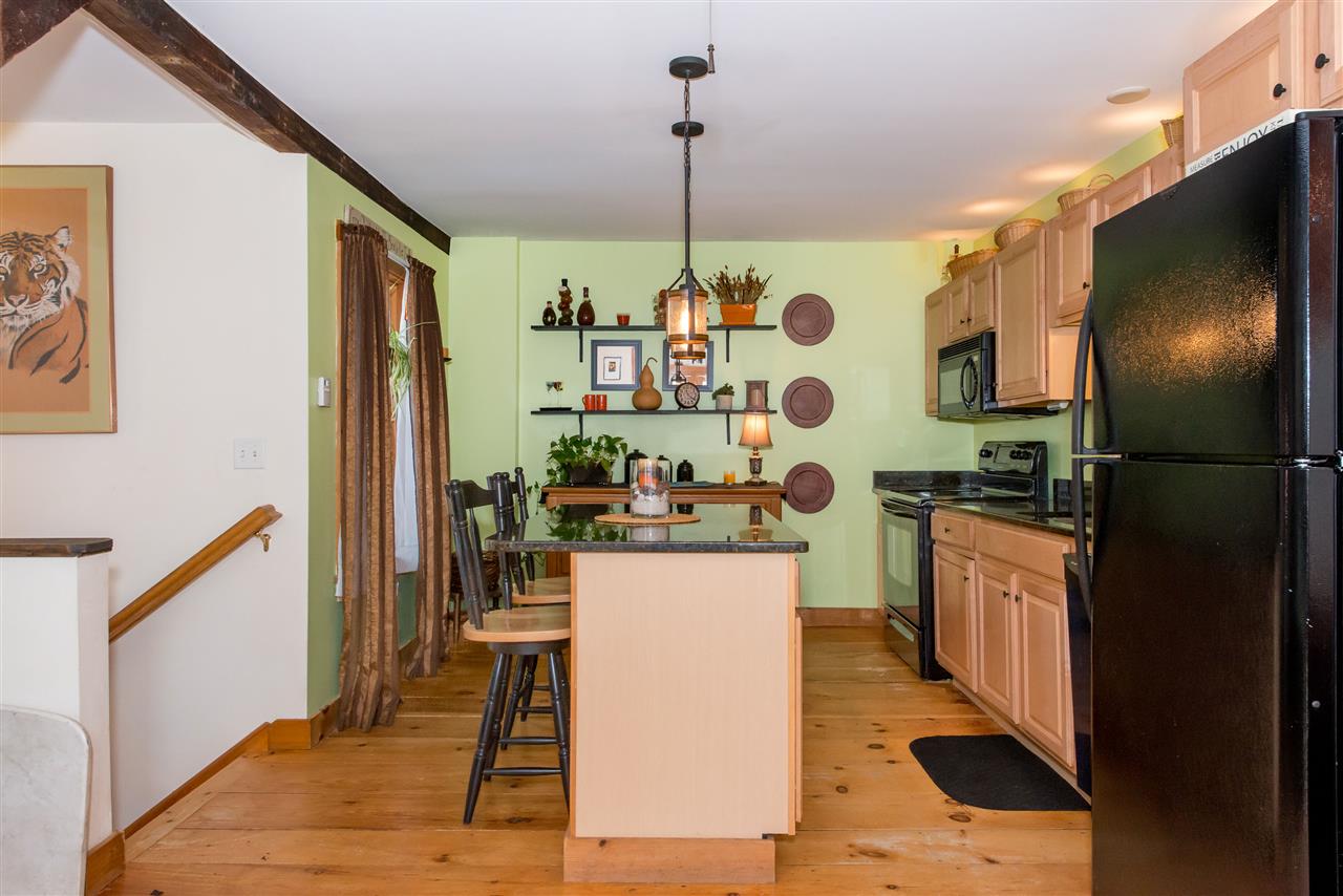 87 Charles Street, Unit 4 Rochester, NH 03867 - Photo 7 of 40