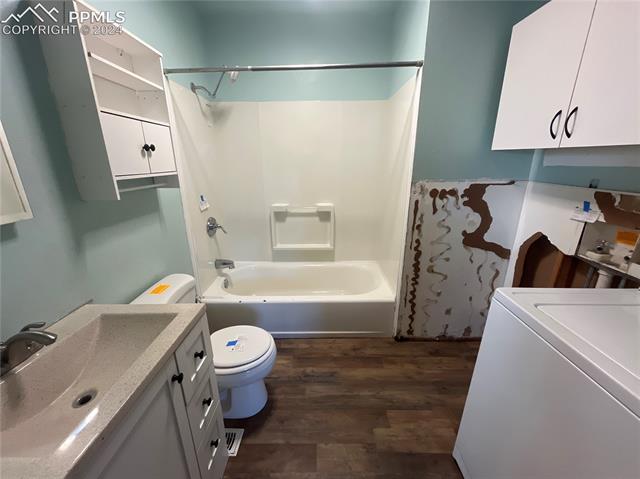 526 Erie Road Colorado Springs, CO 80910 - Photo 11 of 20 Gallery Image 11