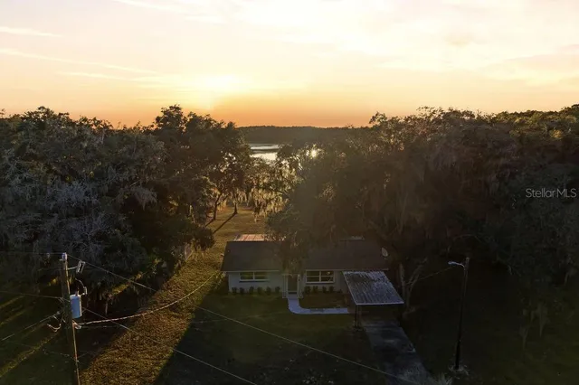 $324,000 | 1136 Southwest Shorewood Drive, Dunnellon, FL 34431