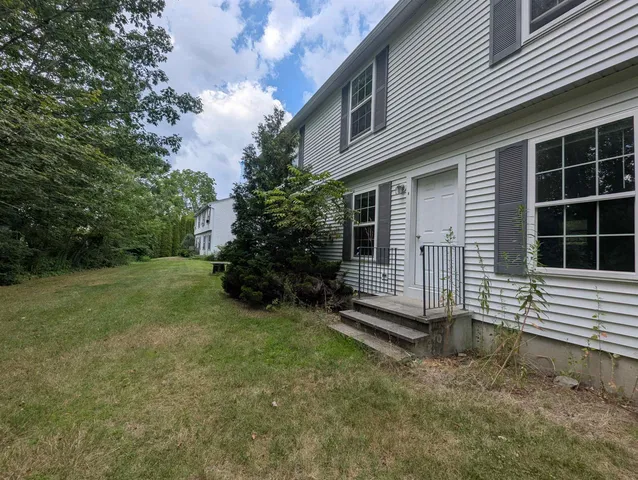 $2,395 | 125 A Sullivan Street, Berwick, ME 03901