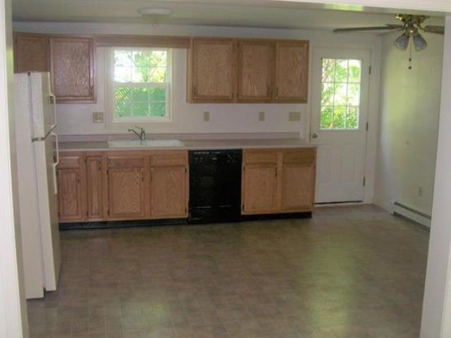 125 A Sullivan Street Berwick, ME 03901 - Photo 4 of 39