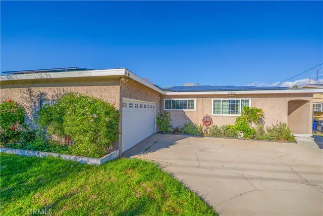 $549,000 | 152 East Rosewood Street, Rialto, CA 92376