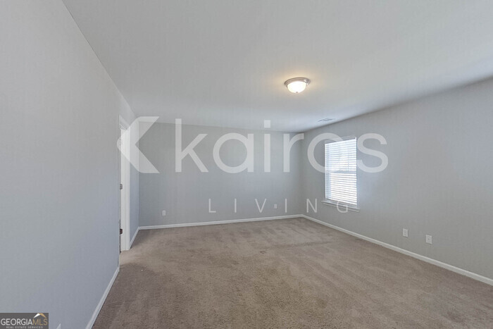 101 St Matthew Way Springfield, GA 31329 - Photo 14 of 30 an empty room with windows and closet