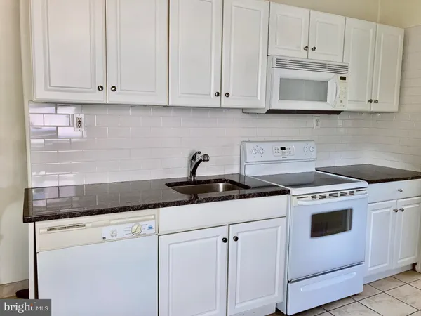 $1,600 | 1122 South Broad Street, Unit 2R, Philadelphia, PA 19146