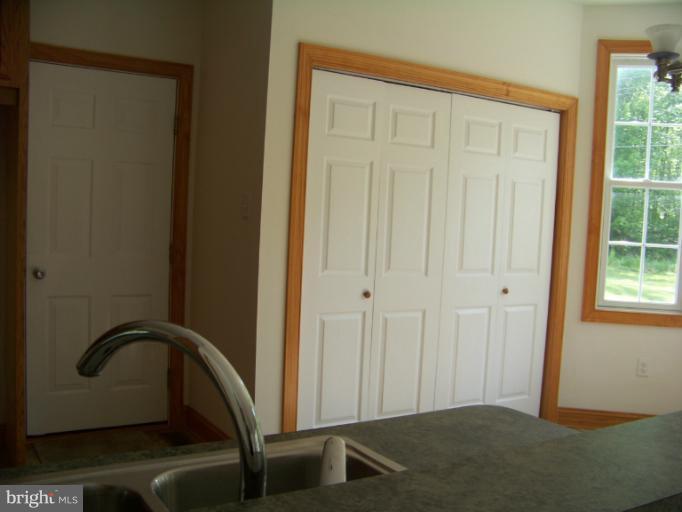 12902 Brice Road Thurmont, MD 21788 - Photo 5 of 16 Kitchen