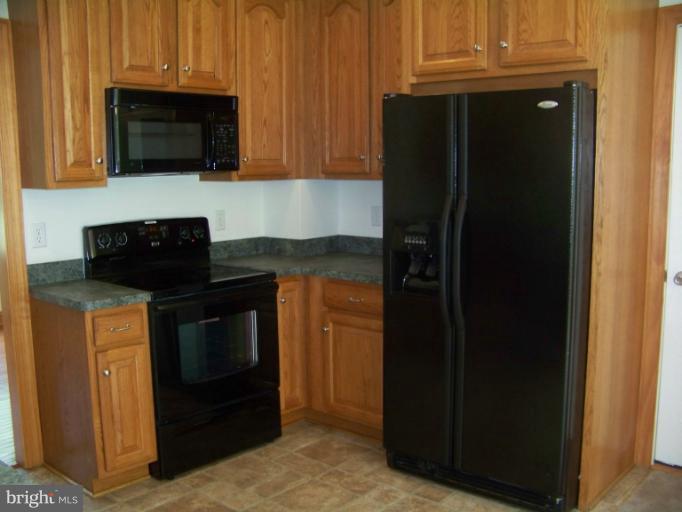 12902 Brice Road Thurmont, MD 21788 - Photo 8 of 16 Kitchen