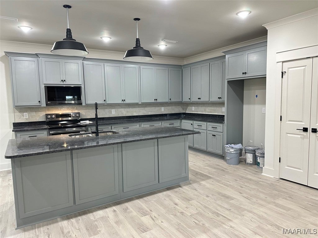 35 Choc Hills Road Dothan, AL 36303 - Photo 4 of 9 Kitchen 1
