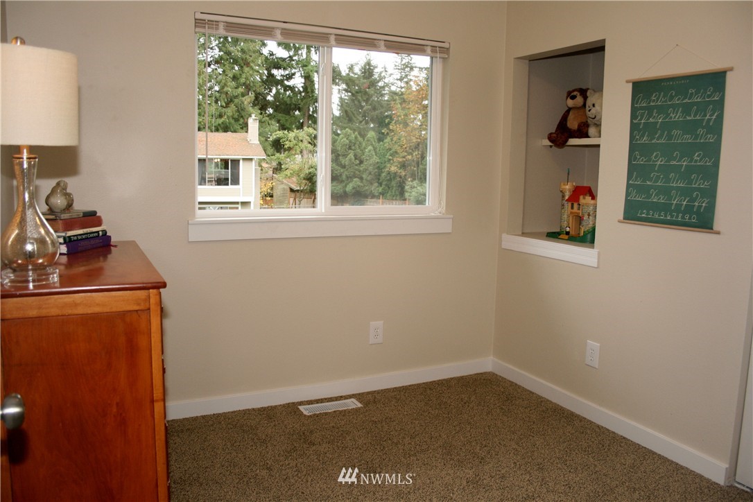 19 217th Place Southeast Bothell, WA 98021 - Photo 13 of 24
